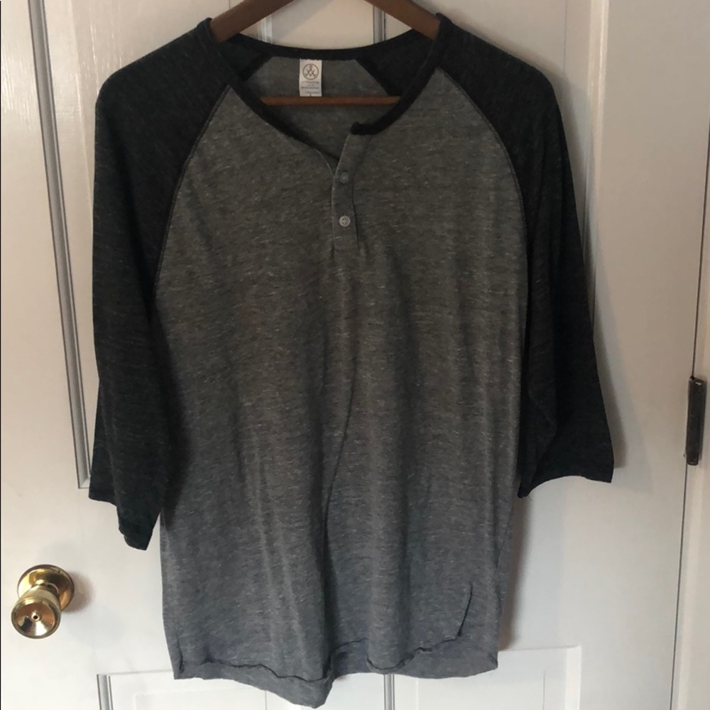 3/4 sleeve quarter button up shirt